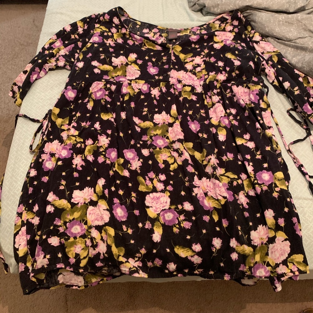Mid- thigh dress